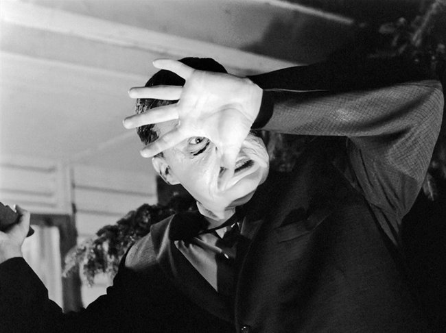 „Die Nacht der lebenden Toten“ ist einer der großen Klassiker im Zombie-Genre. „Die Nacht der lebenden Toten“ ist einer der großen Klassiker im Zombie-Genre.
